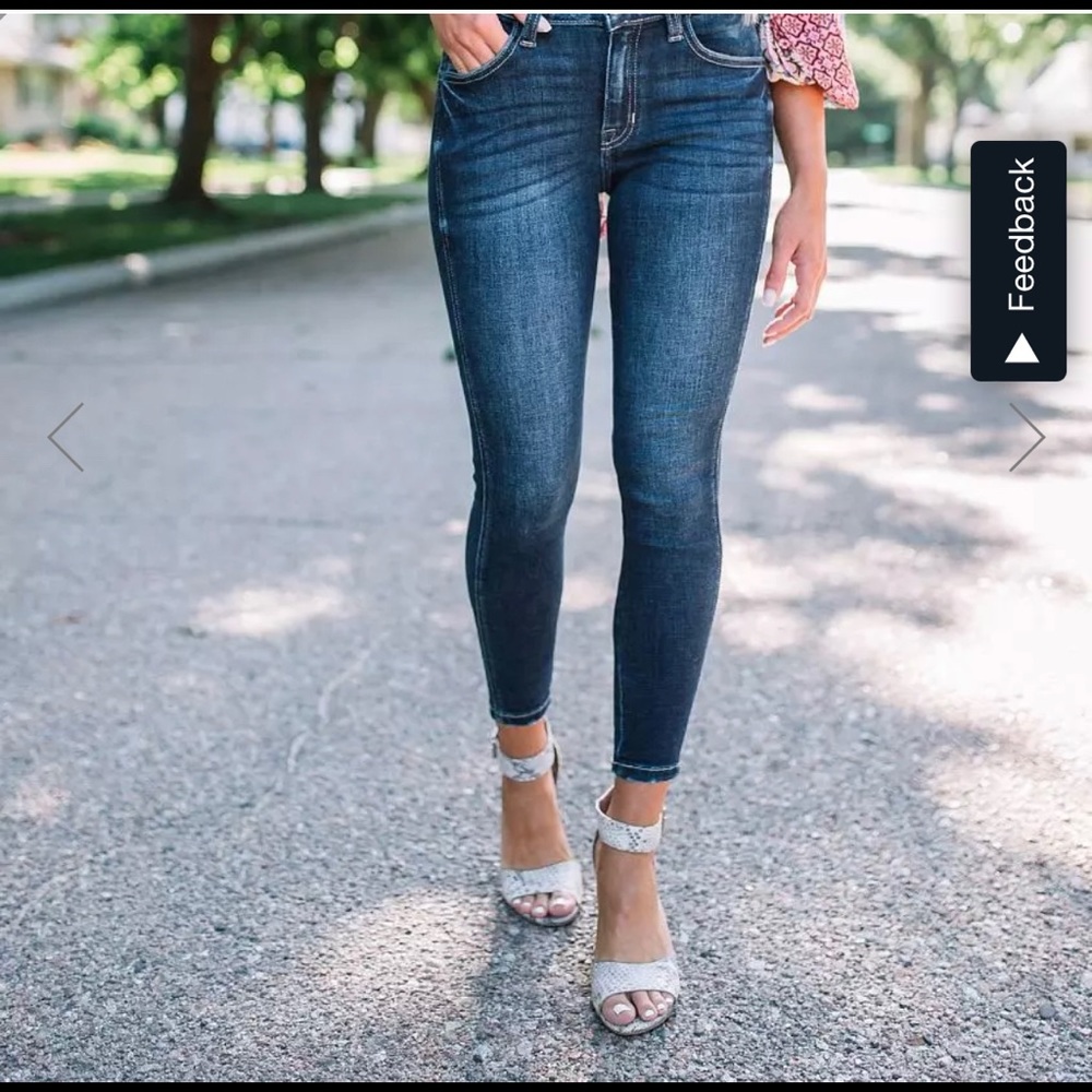 KanCan Signature Mid-Rise Ankle Skinny Jean Size 26
